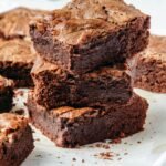 Fudgy Healthy Brownies That Taste Like a Cheat Day